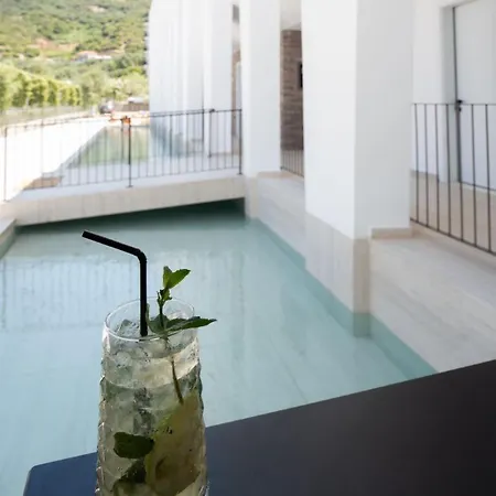 Ulin Boutique Hotel Borsh