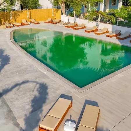 Ulin Boutique 4* Borsh