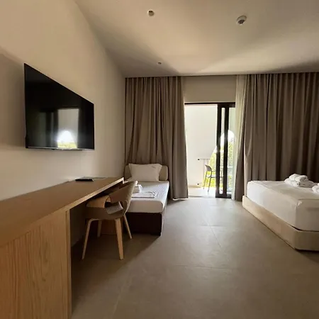 Hotel Ulin Boutique 4*